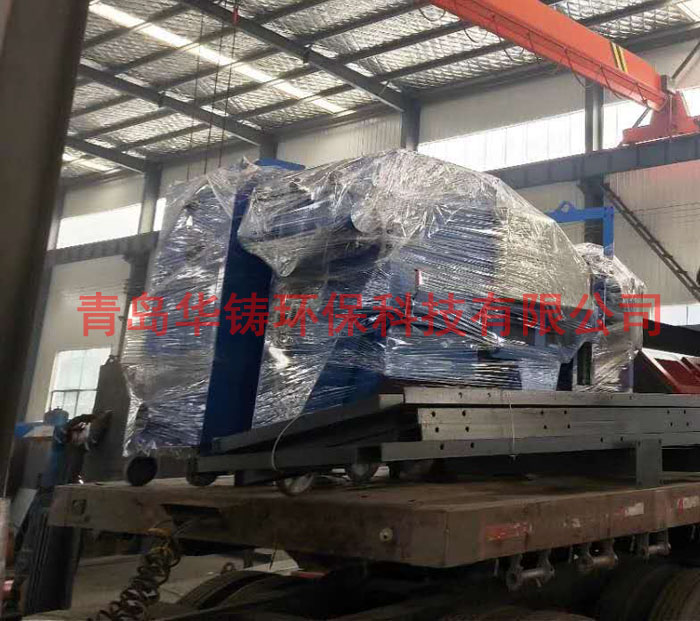 山西用戶訂購(gòu)儲(chǔ)油罐體拋丸機(jī)裝車發(fā)貨圖